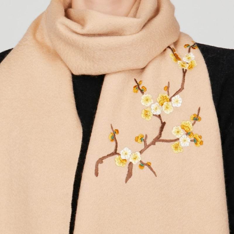 Handcrafted Su Embroidery Cashmere Scarf Luxury 190x30cm - Image 5