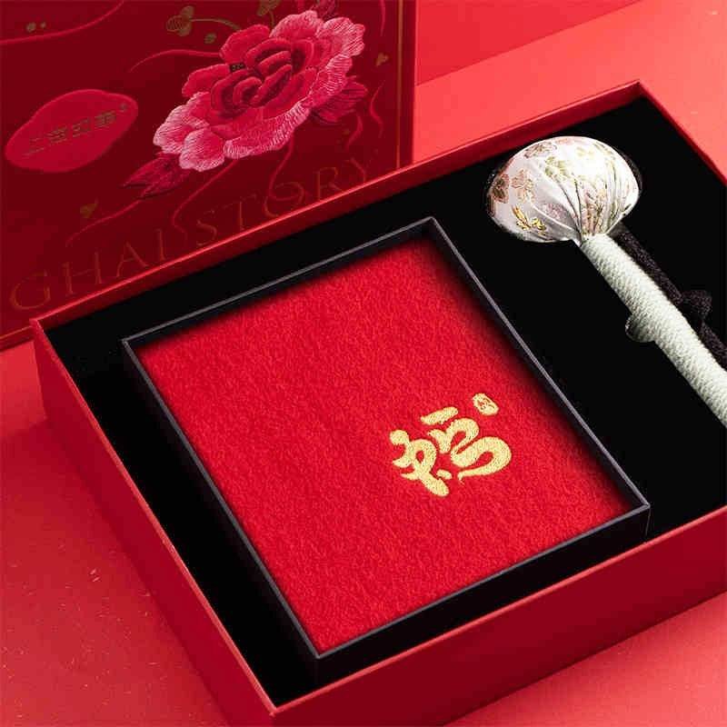 Chinese New Year Winter Wool Scarf Health & Wellness Gift - Image 3