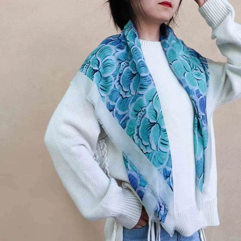 100% Wool Winter Square Scarf Elegant Peony 100x100cm - Image 4