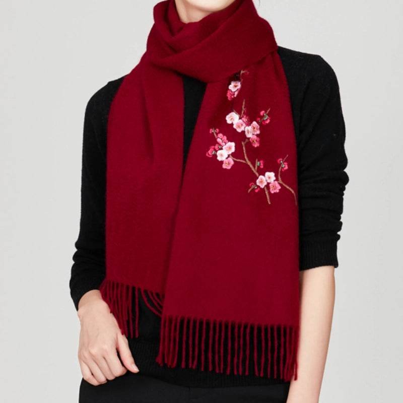 Handcrafted Su Embroidery Cashmere Scarf Luxury 190x30cm - Image 3