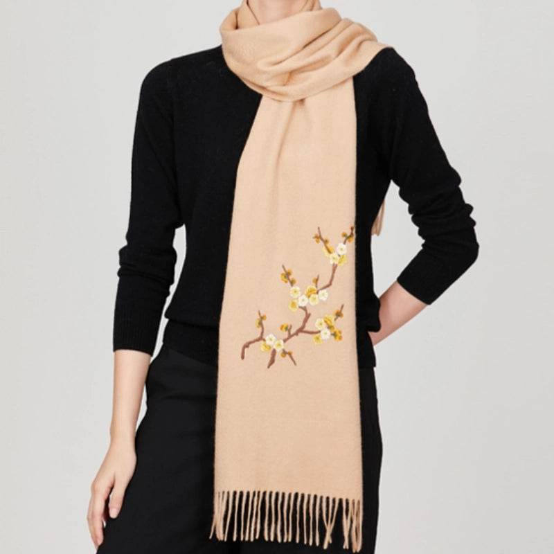 Handcrafted Su Embroidery Cashmere Scarf Luxury 190x30cm - Image 4